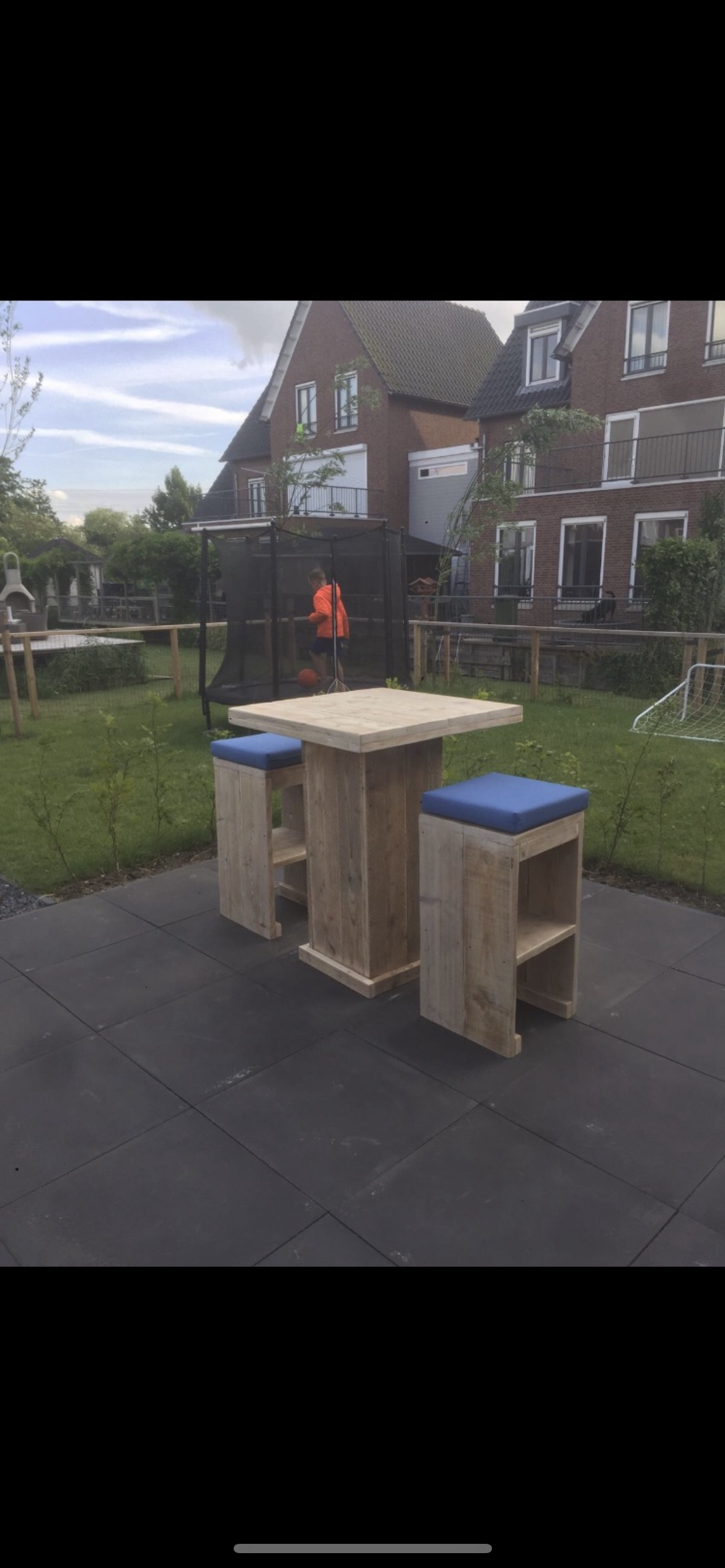 Barhocker aus Gerüstholz