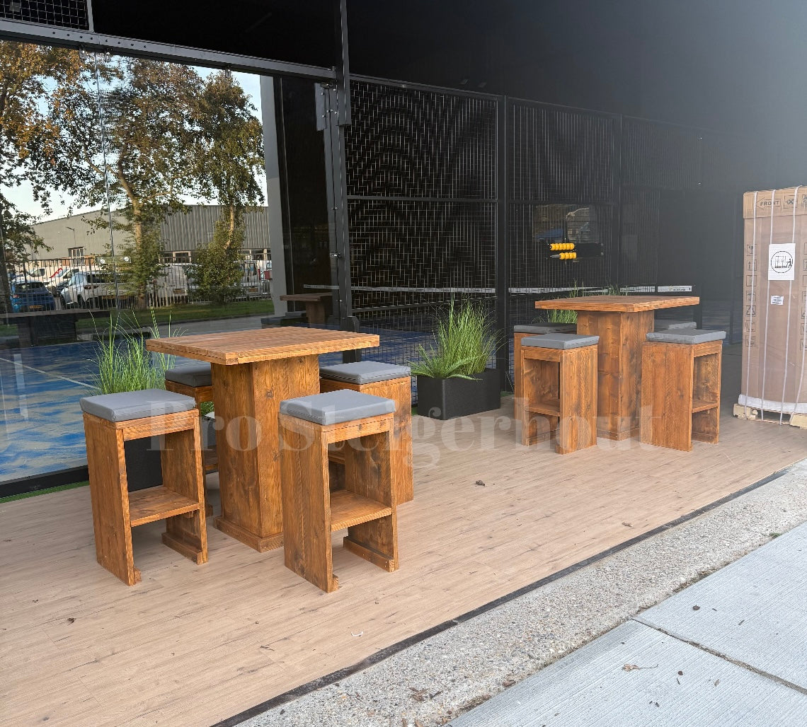 Steigerhout barset 2 tot 4 personen (tafel + krukken)