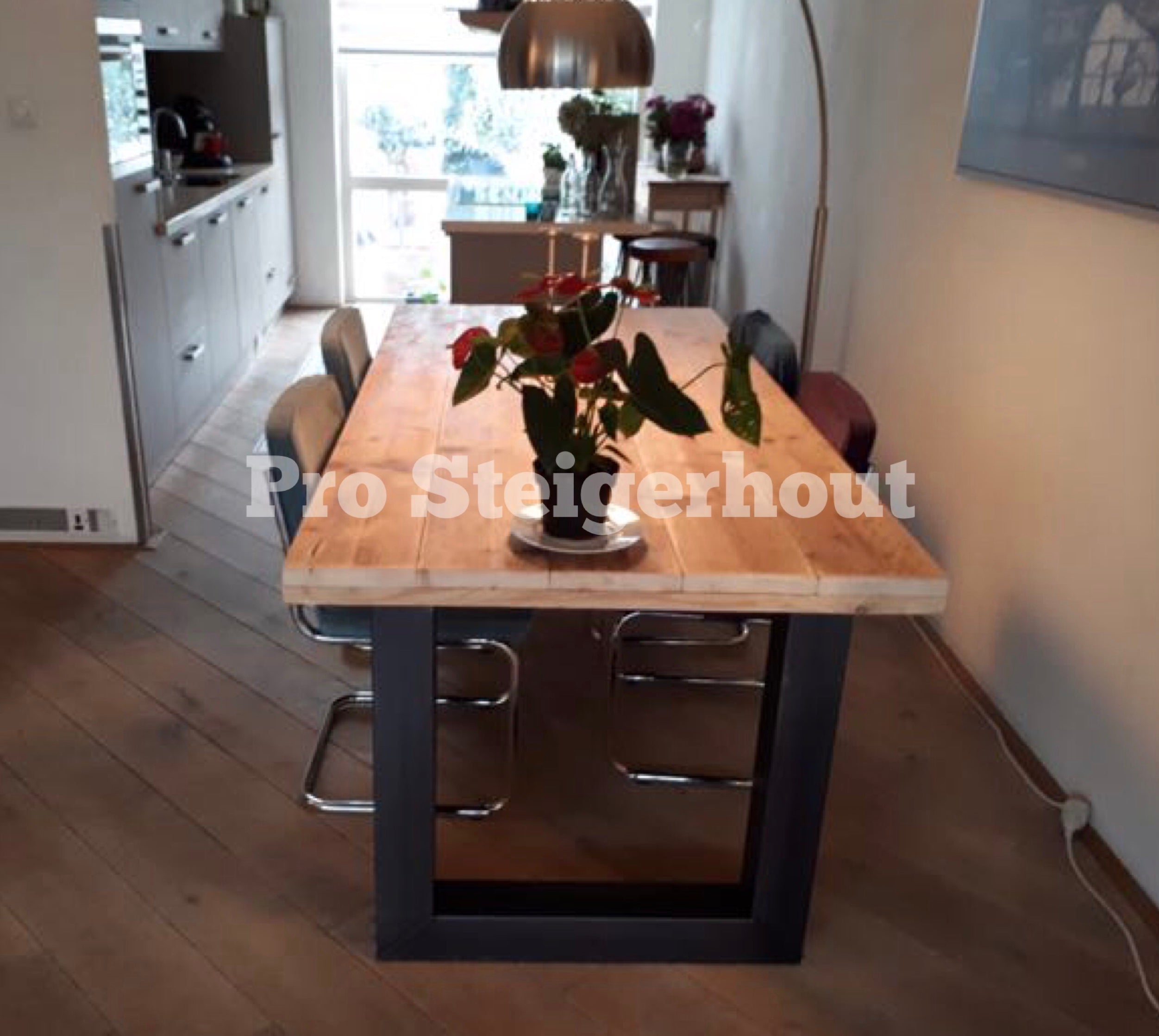 Steigerhout Tafel U-poten
