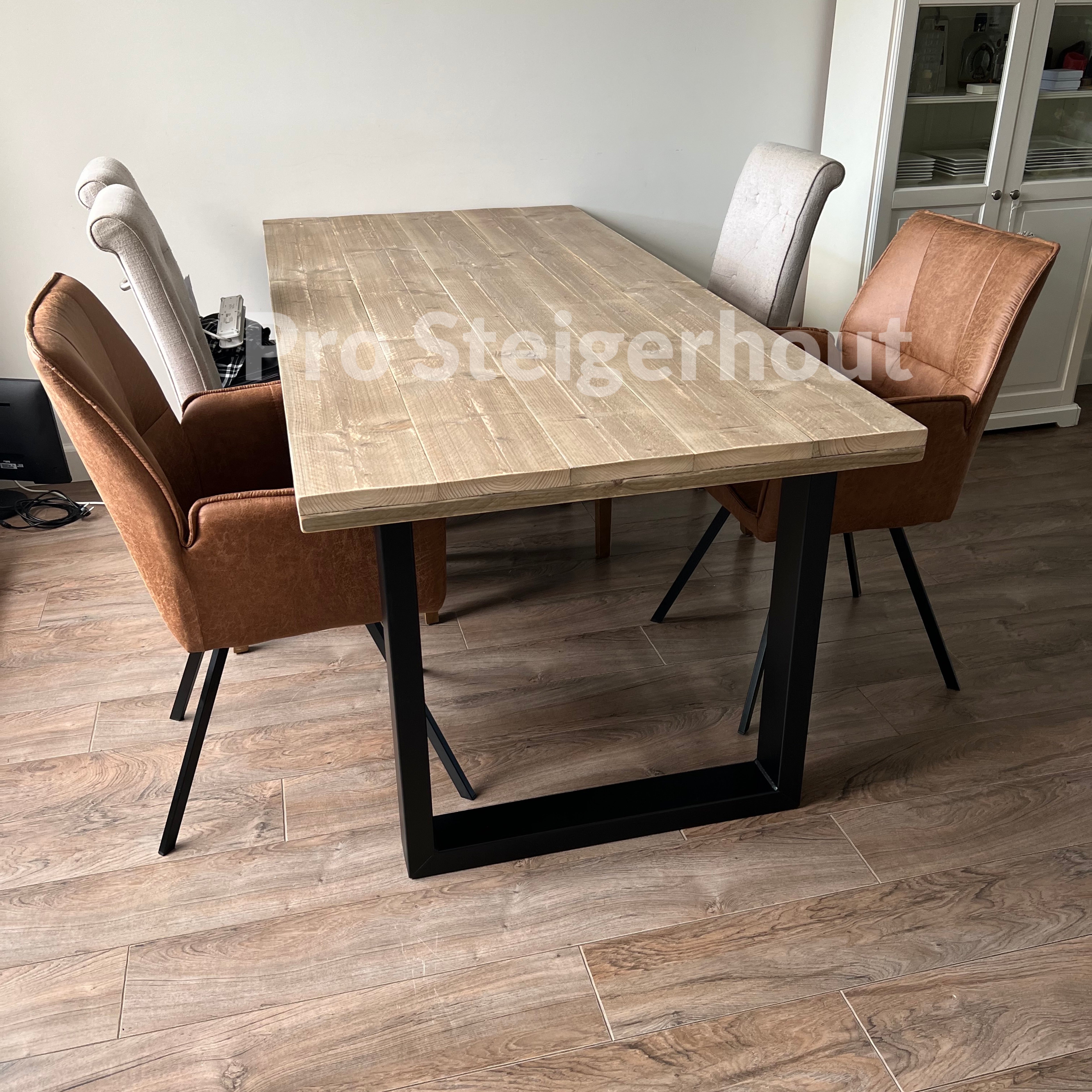 Steigerhout Tafel U-poten