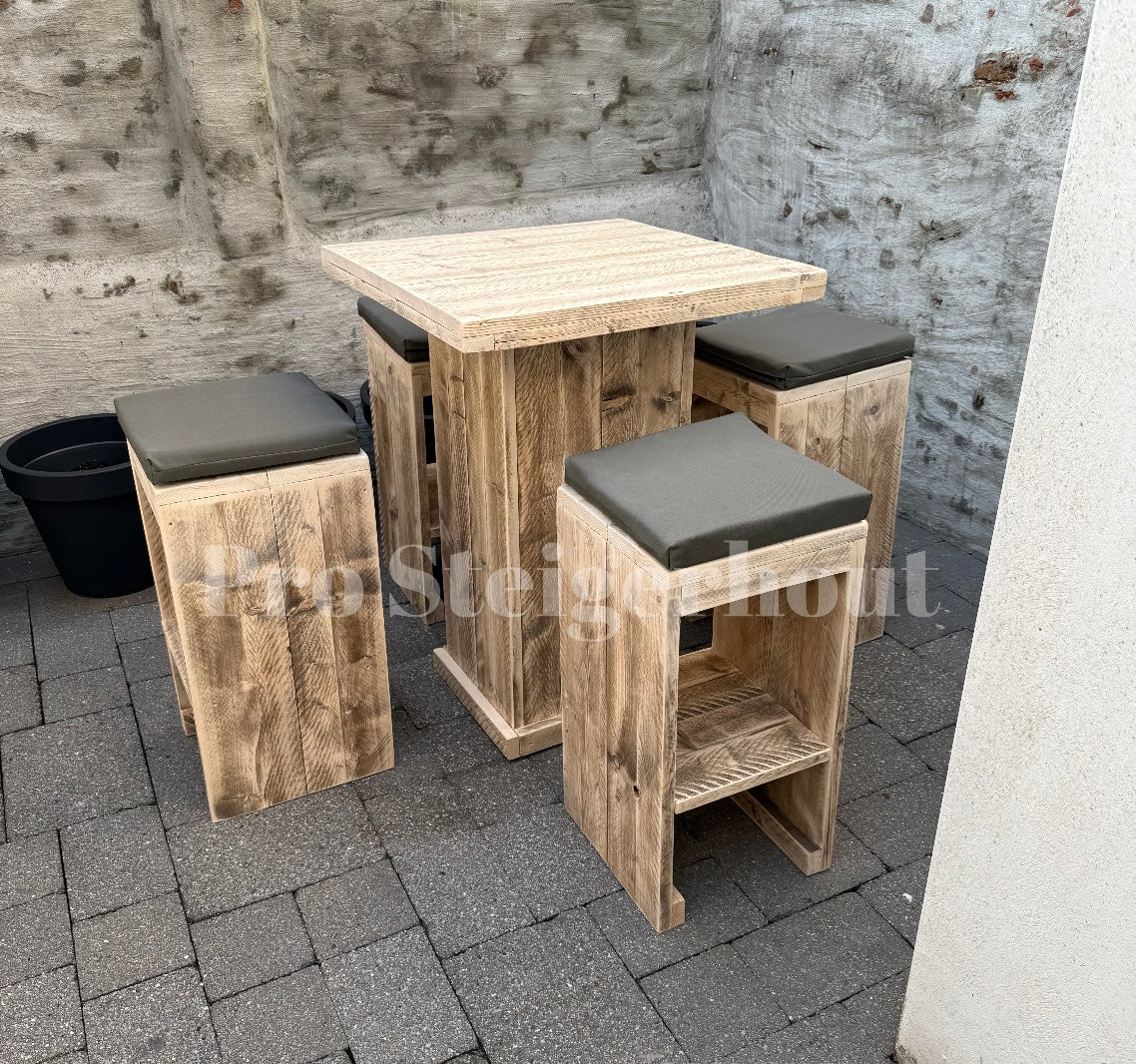 Steigerhout barset 2 tot 4 personen (tafel + krukken)